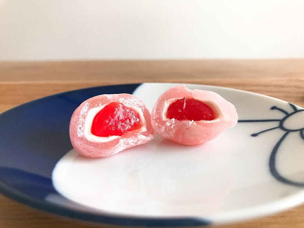 Daifuku Mochi Strawberry Milk Cream Rice Cake Marshmallow Sweet Snack Food Japan