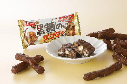BLACK THUNDER Brown Sugar Chocolate Biscuit Cookie Yuraku Snack Dagashi Japan