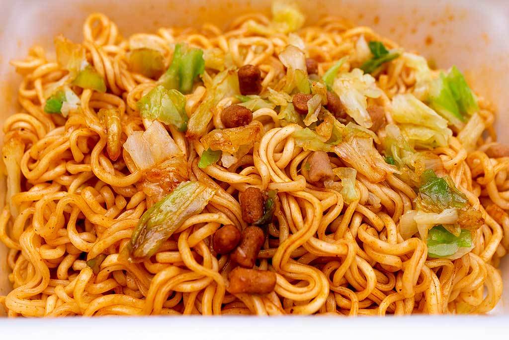 Japanese Noodle Ramen Yakisoba PEYOUNG Hot Spicy Sauce Instant Food Cup Big 118g