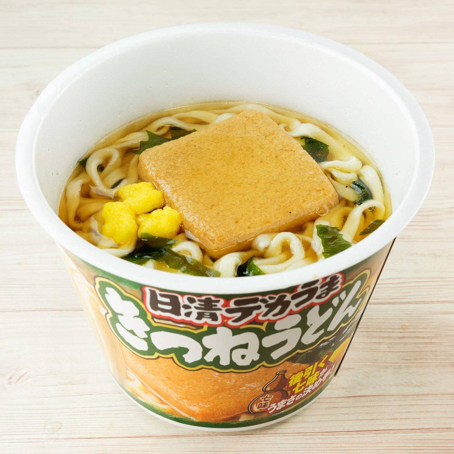 NISSIN Noodles Udon Kitsune Fried Tofu Soy Sauce Instant Soup Cup Japanese 106g