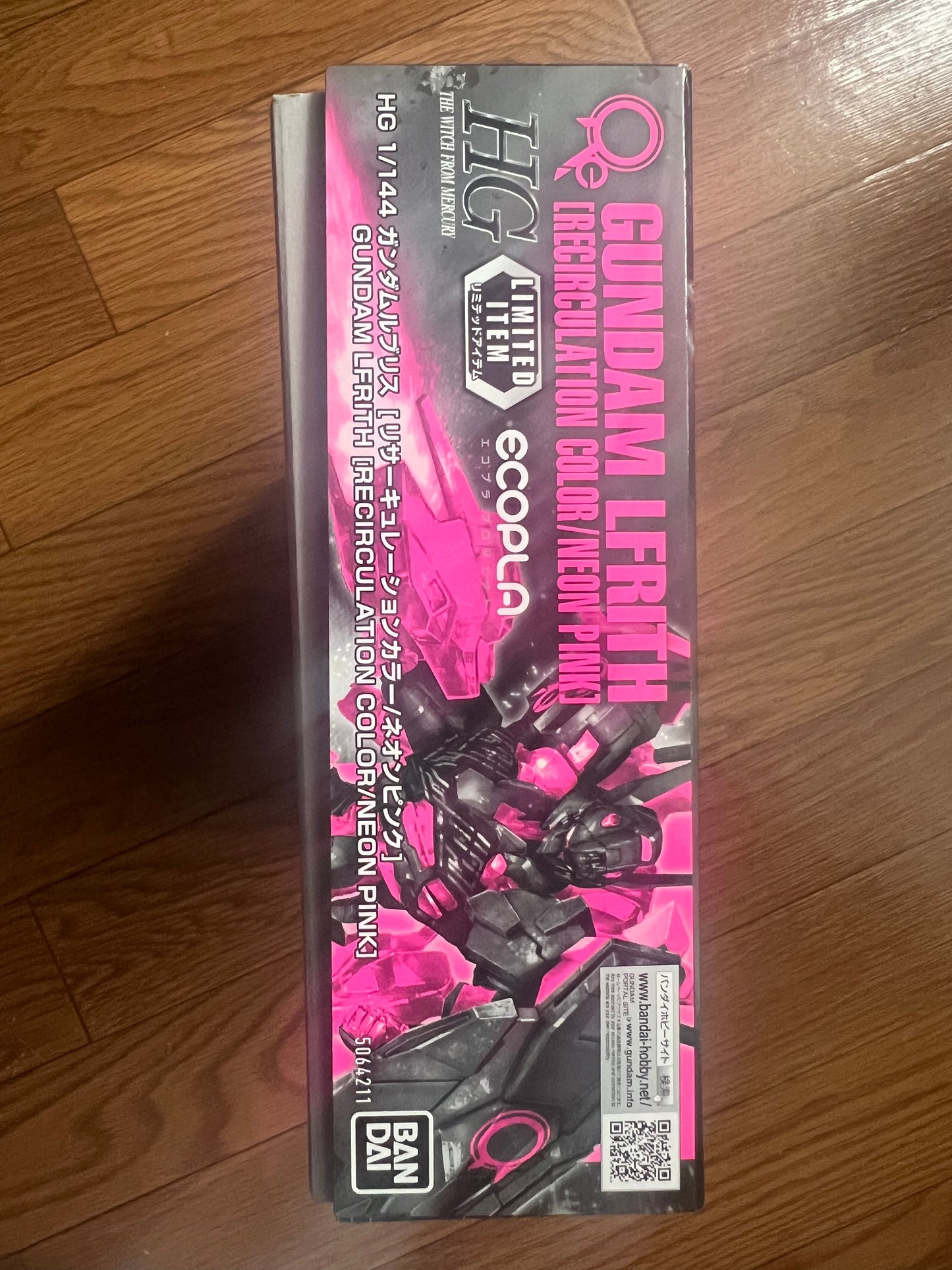 LIMITED Gundam LFRITH NEON PINK Model Kit Seven Eleven BANDAI Japanese 1/144